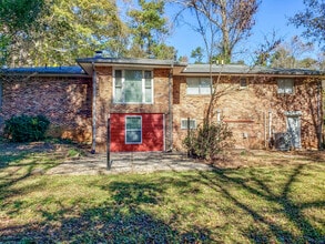 4087 Creek Ct in Stone Mountain, GA - Building Photo - Building Photo