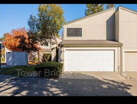 7831 Hampton Ln in Citrus Heights, CA - Building Photo