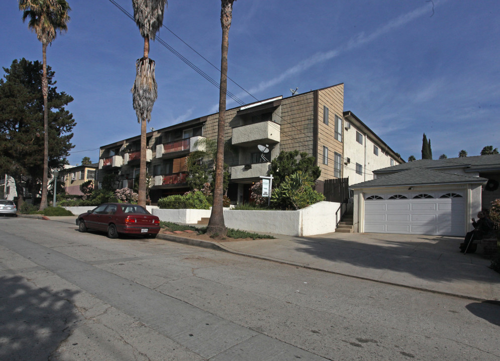 3649 Monon St in Los Angeles, CA - Foto de edificio