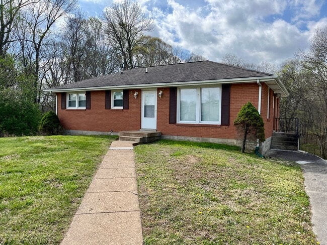 2950 Ashland City Rd in Clarksville, TN - Building Photo - Building Photo