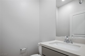 7080 Onyx Mound St in Las Vegas, NV - Building Photo - Building Photo