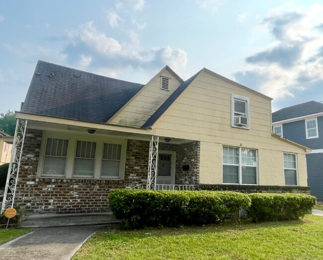 2017 E 38th St in Savannah, GA - Building Photo - Building Photo