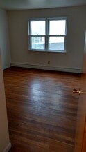 37 Grant St, Unit apt3 in Fairview, NJ - Building Photo - Building Photo