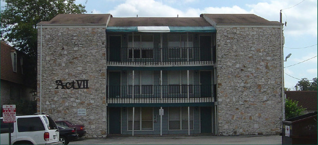 Act VII Apartments in Austin, TX - Building Photo - Building Photo