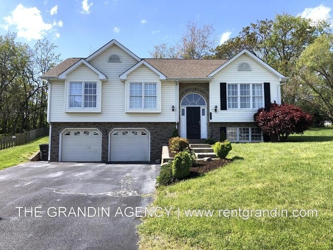 property at 1811 Meadows Ct