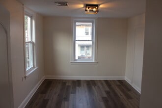 43 1st Ave, Unit 4 in Raritan, NJ - Building Photo - Building Photo