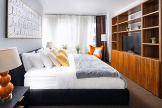 70 W 45th St in New York, NY - Building Photo - Building Photo