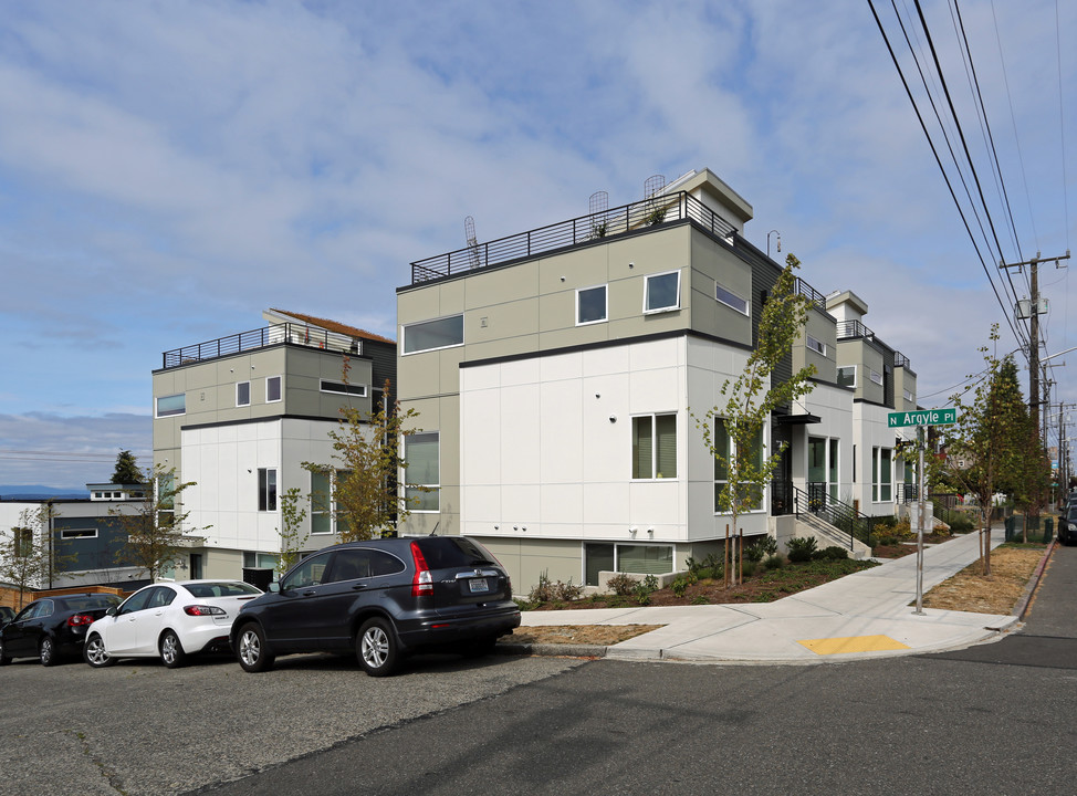 Phinney Ridge in Seattle, WA - Building Photo