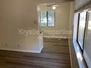135 W F St in Benicia, CA - Building Photo - Building Photo