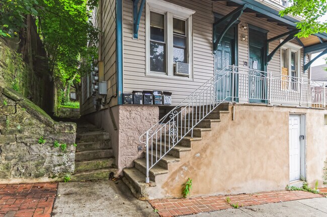 29 S 7th St-Unit -unit 1 COPY in Easton, PA - Building Photo - Building Photo