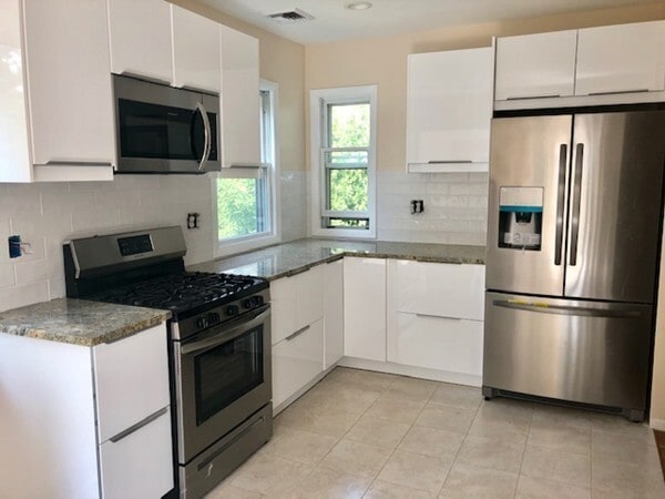 property at 1003 Chestnut St