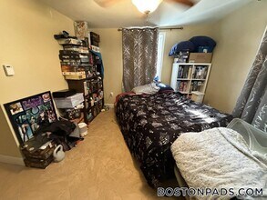 1 Colonial Dr in Arlington, MA - Building Photo - Building Photo