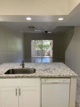 21 Fleming Ct in Weston, FL - Building Photo - Building Photo