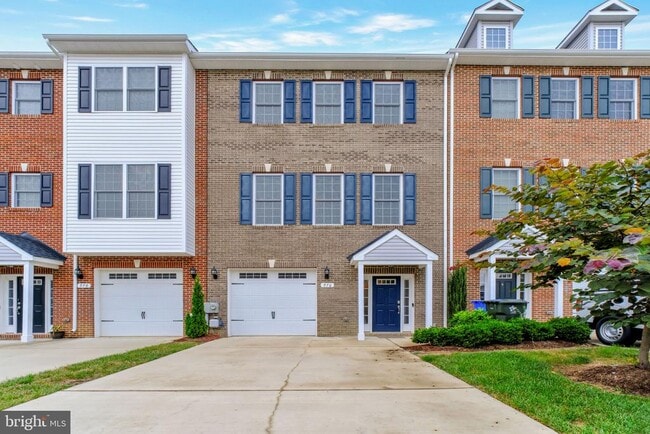 property at 976 Rye Dr
