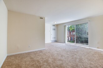 5120 Astor Pl in Washington, DC - Building Photo - Building Photo