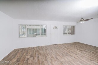 2690 N 43rd Ave in Phoenix, AZ - Building Photo - Building Photo