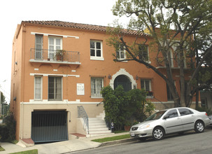 1961 Palmerston Pl in Los Angeles, CA - Building Photo - Building Photo