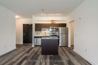 430 Essa Rd in Barrie, ON - Building Photo - Building Photo