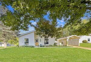 591 Britmore Ct in Florissant, MO - Building Photo