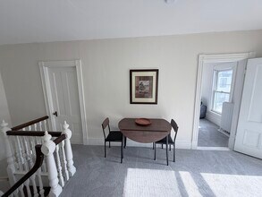 16 Parkview Ave, Unit 2 in Bangor, ME - Building Photo - Building Photo