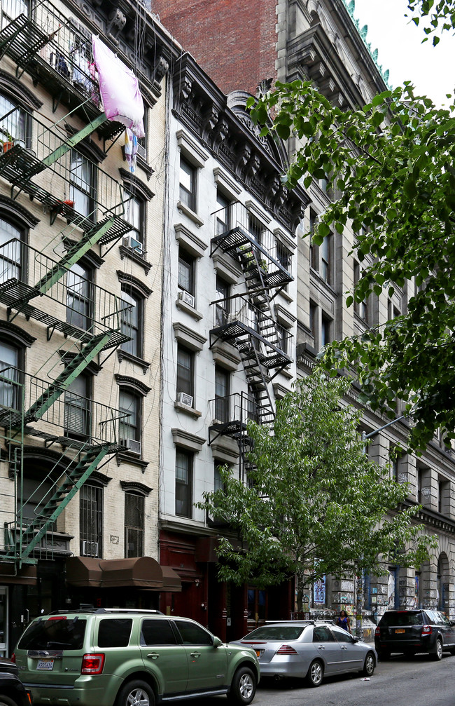 5 Spring St in New York, NY - Foto de edificio - Building Photo