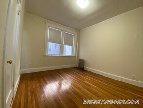 1820 Commonwealth Ave in Boston, MA - Building Photo - Building Photo