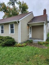 1080 Kelly Dr in York, PA - Building Photo - Building Photo