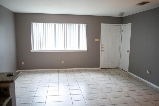 4605 Brown Bark Pl in Austin, TX - Foto de edificio - Building Photo
