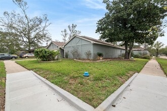 6602 Lynngate Dr in Spring, TX - Building Photo - Building Photo