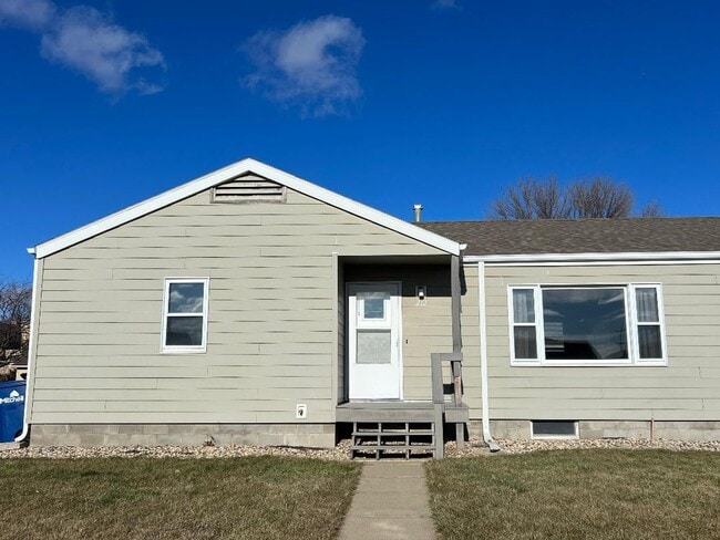 property at 212 W Pine Ave