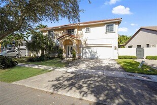 8881 NW 189th Terrace in Hialeah, FL - Building Photo