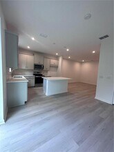 890 Spring Palms Lp in Alafaya, FL - Building Photo - Building Photo