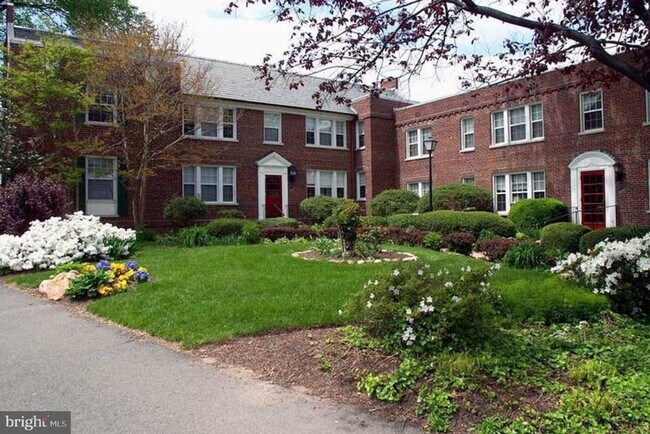 property at 1801 Key Blvd