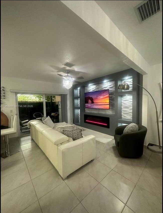 property at 557 NE 5th Pl