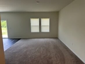 121 Snowdrop Ave in La Vergne, TN - Building Photo - Building Photo