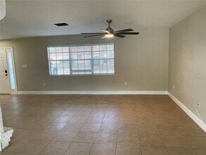 26720 Hickory Loop in Lutz, FL - Foto de edificio - Building Photo