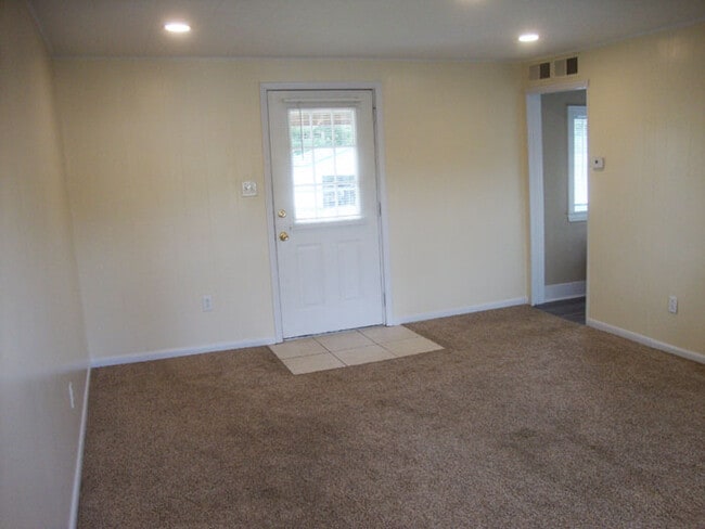 325 Mercer St, Unit 201