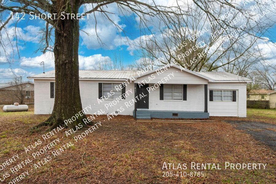 142 Short St in Woodville, AL - Building Photo