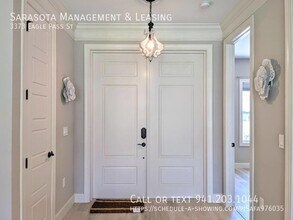 3373 Eagle Pass St in North Port, FL - Building Photo - Building Photo