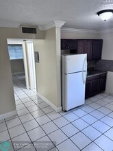 13695 NE 3rd Ct in North Miami, FL - Building Photo - Building Photo