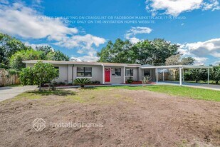 5750 Cedar Forest Dr N in Jacksonville, FL - Building Photo