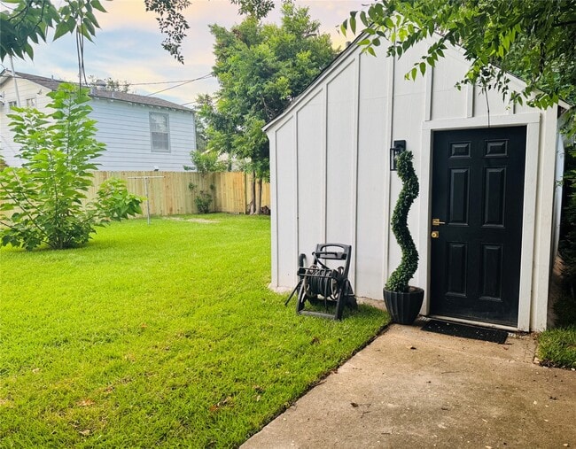 property at 4716 Siegel St