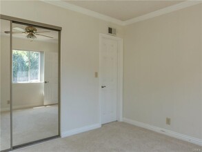 20535 Enadia Way in Los Angeles, CA - Building Photo - Building Photo