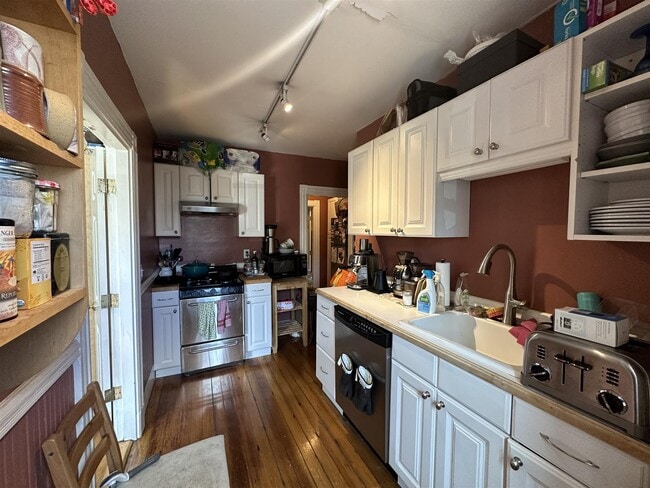 100 Woodstock St, Unit 3