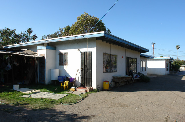 626 Acacia Rd in Santa Paula, CA - Building Photo - Building Photo