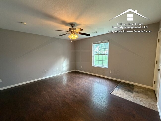 537 Collier Ln in Fulton, MO - Building Photo - Building Photo