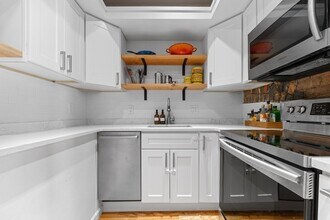 84 W Concord St in Boston, MA - Building Photo - Building Photo