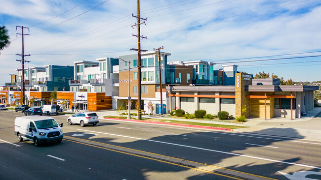 One South in Redondo Beach, CA - Building Photo - Building Photo