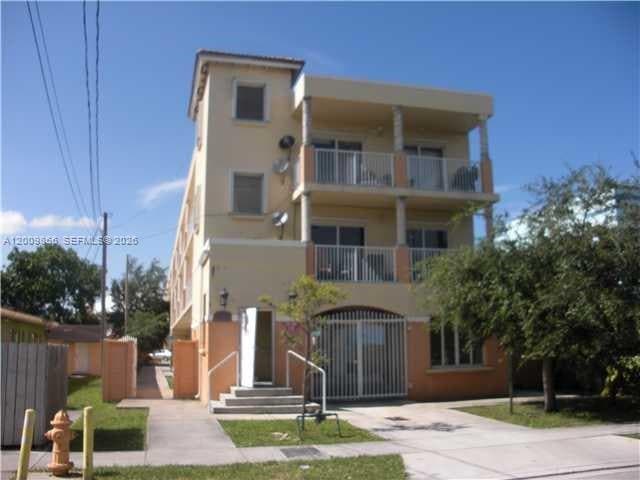 property at 1453 SW 3rd St