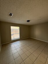 1652 Cedar Lake Dr, Unit D in Baton Rouge, LA - Building Photo - Building Photo